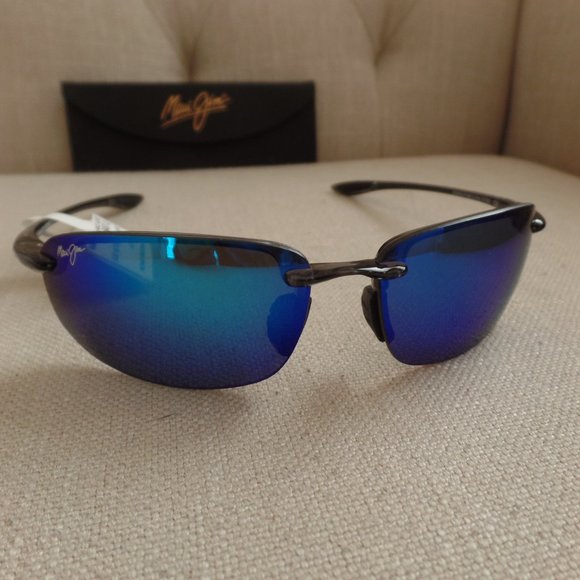 Maui Jim HO'OKIPA - Translucent Smoke Grey Frame w/ Blue Hawaii Lens - Picture 3 of 12